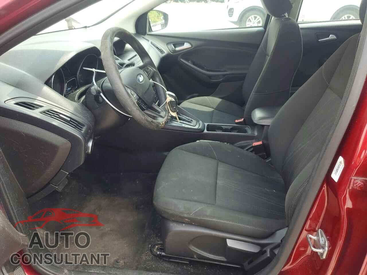 FORD FOCUS 2015 - 1FADP3K21FL372005