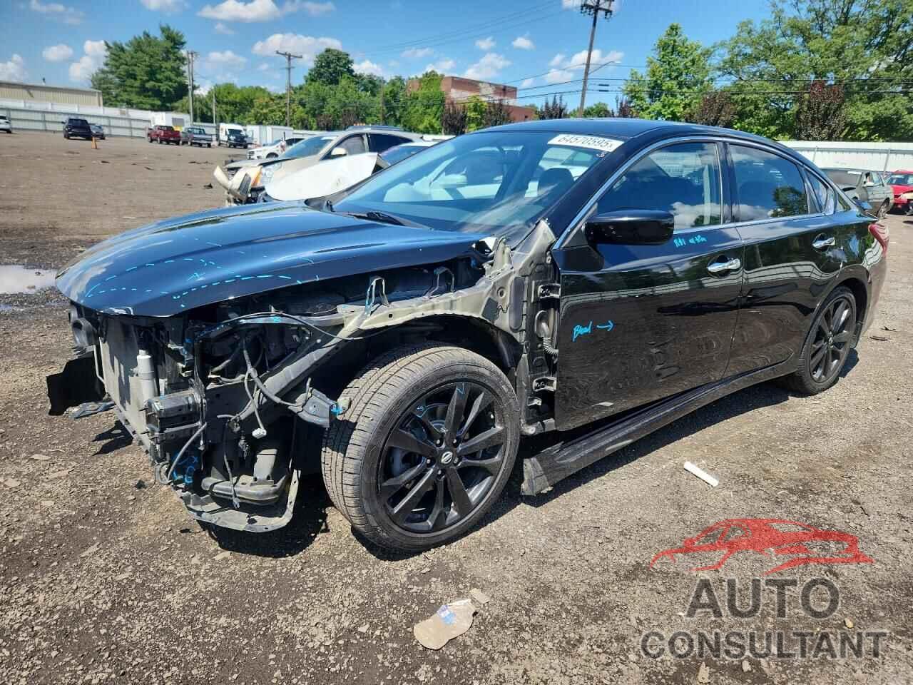 NISSAN ALTIMA 2018 - 1N4AL3AP2JC263542