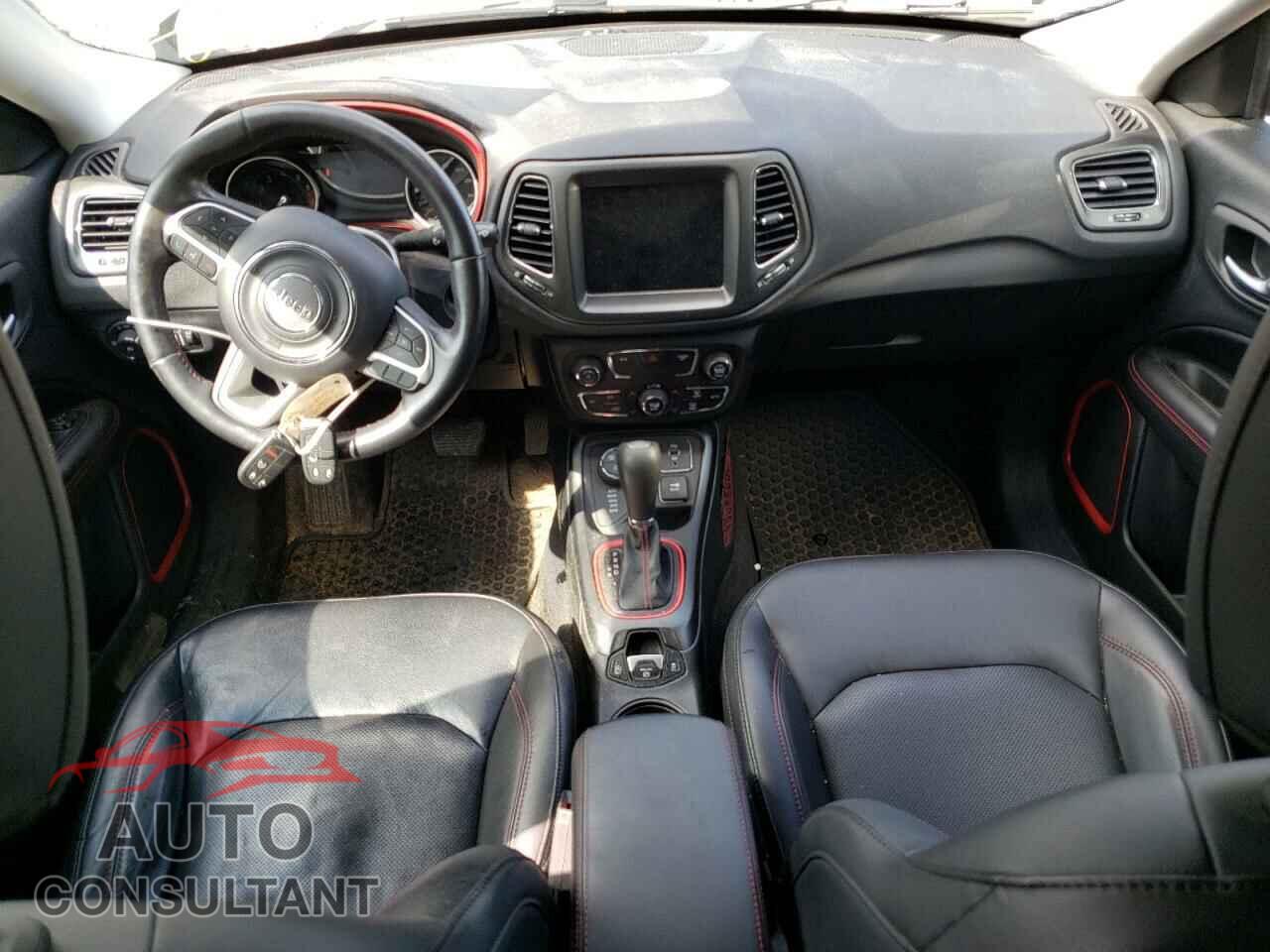 JEEP COMPASS 2018 - 3C4NJDDB0JT234729