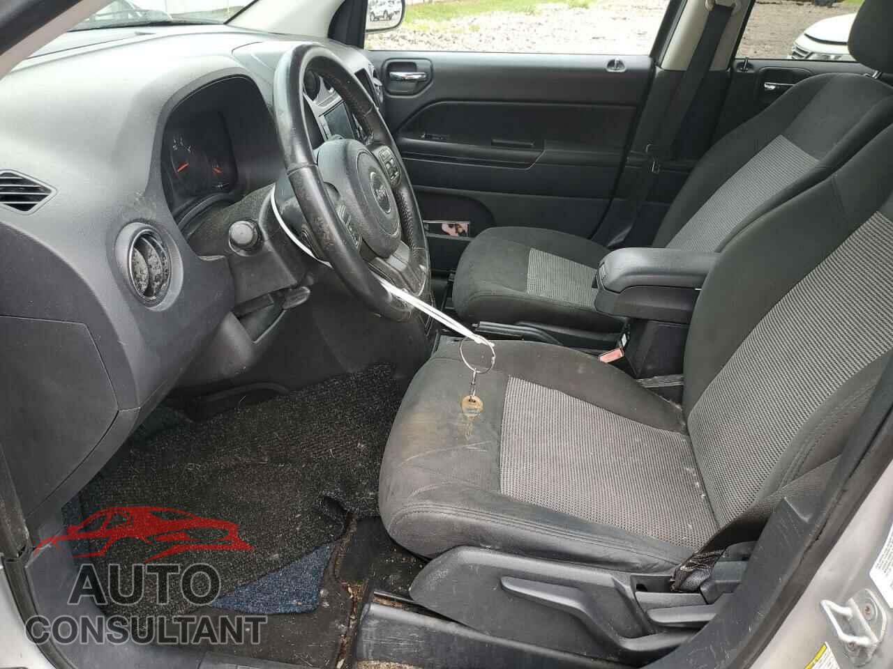 JEEP COMPASS 2011 - 1J4NT1FB7BD290559