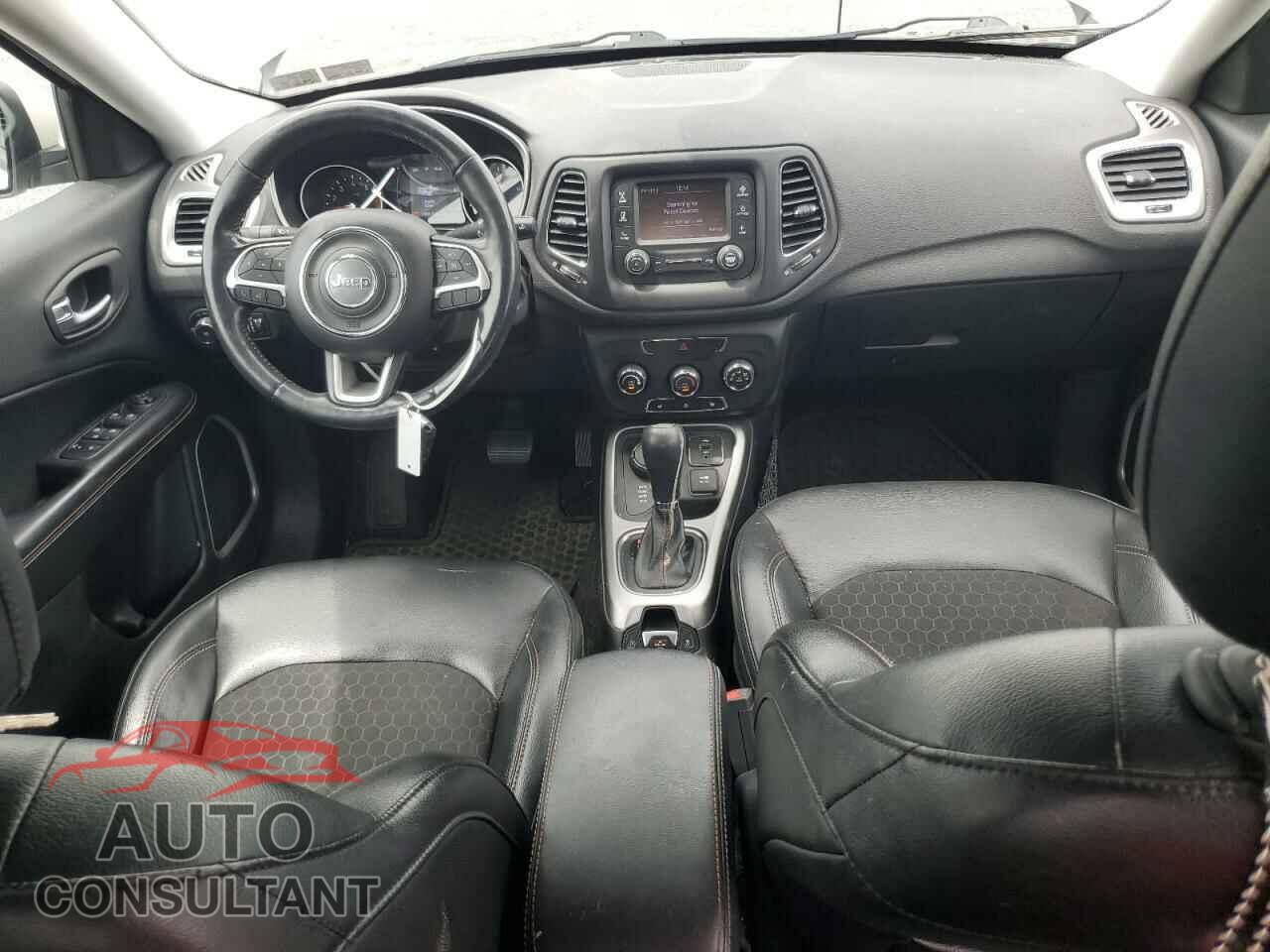 JEEP COMPASS 2018 - 3C4NJDBB2JT177663