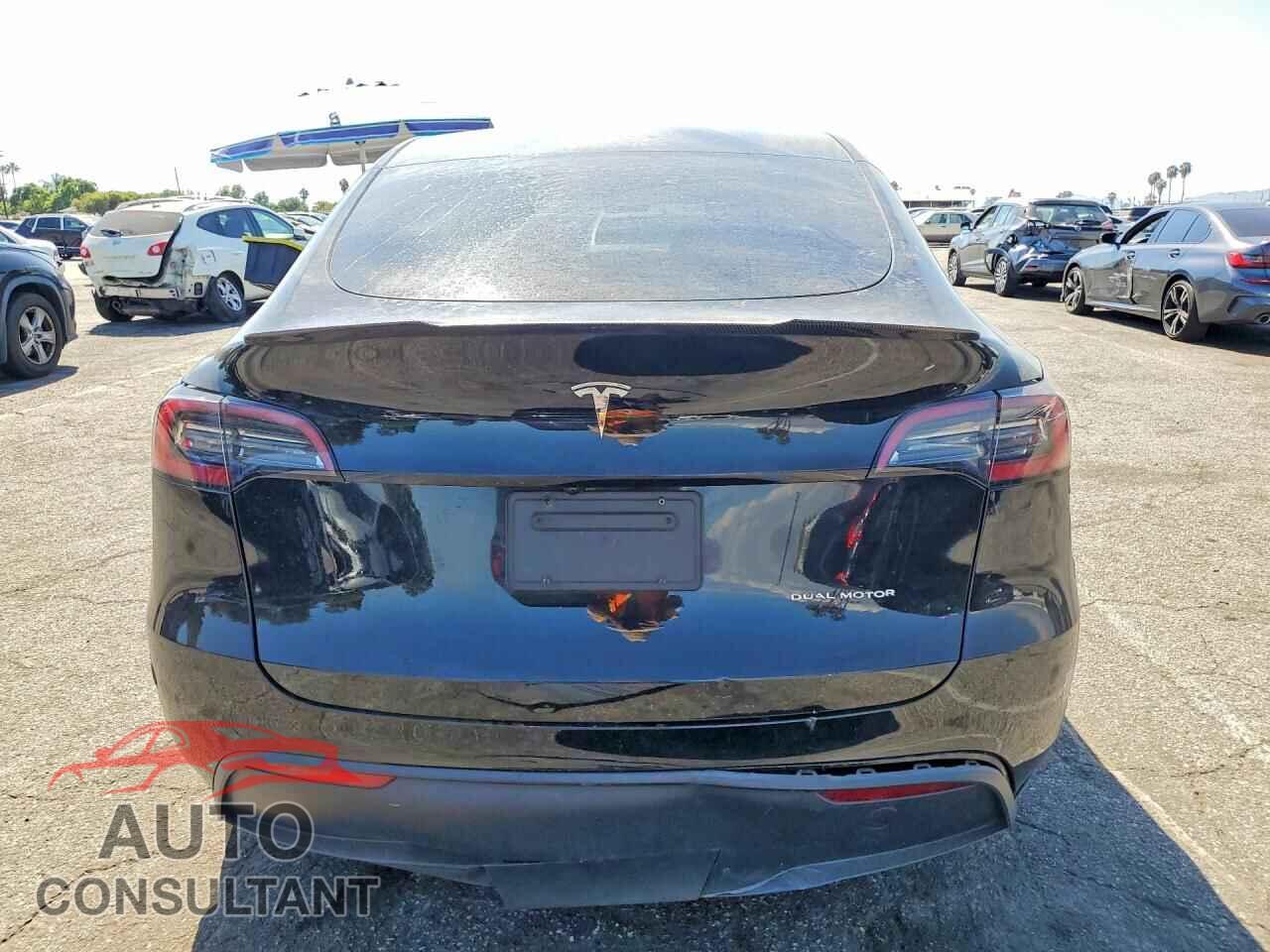TESLA MODEL Y 2024 - 7SAYGDED3RF057666