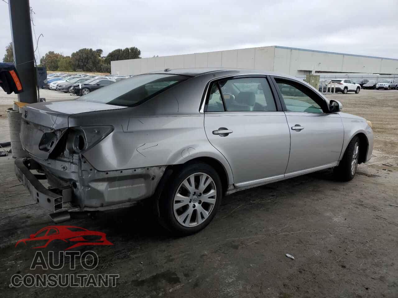 TOYOTA AVALON 2011 - 4T1BK3DB2BU371457