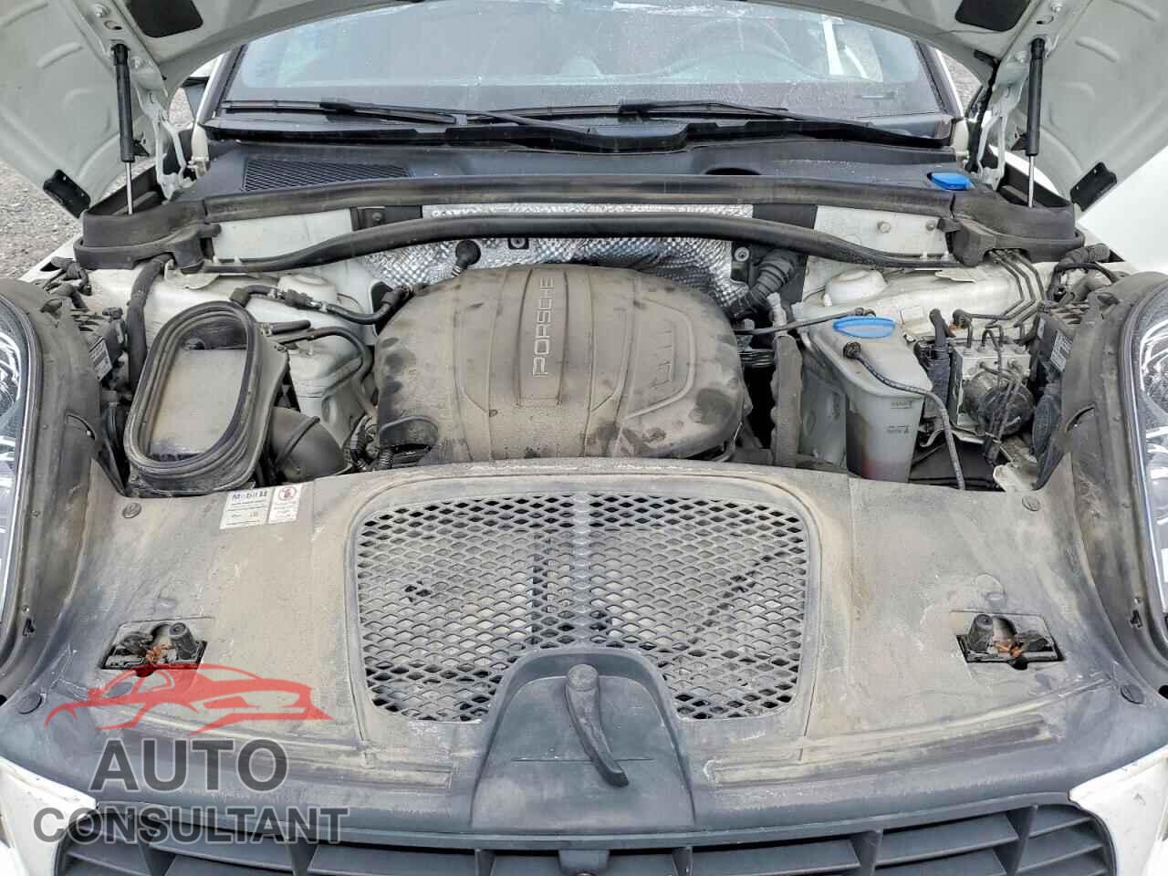 PORSCHE MACAN 2018 - WP1AA2A54JLB11351