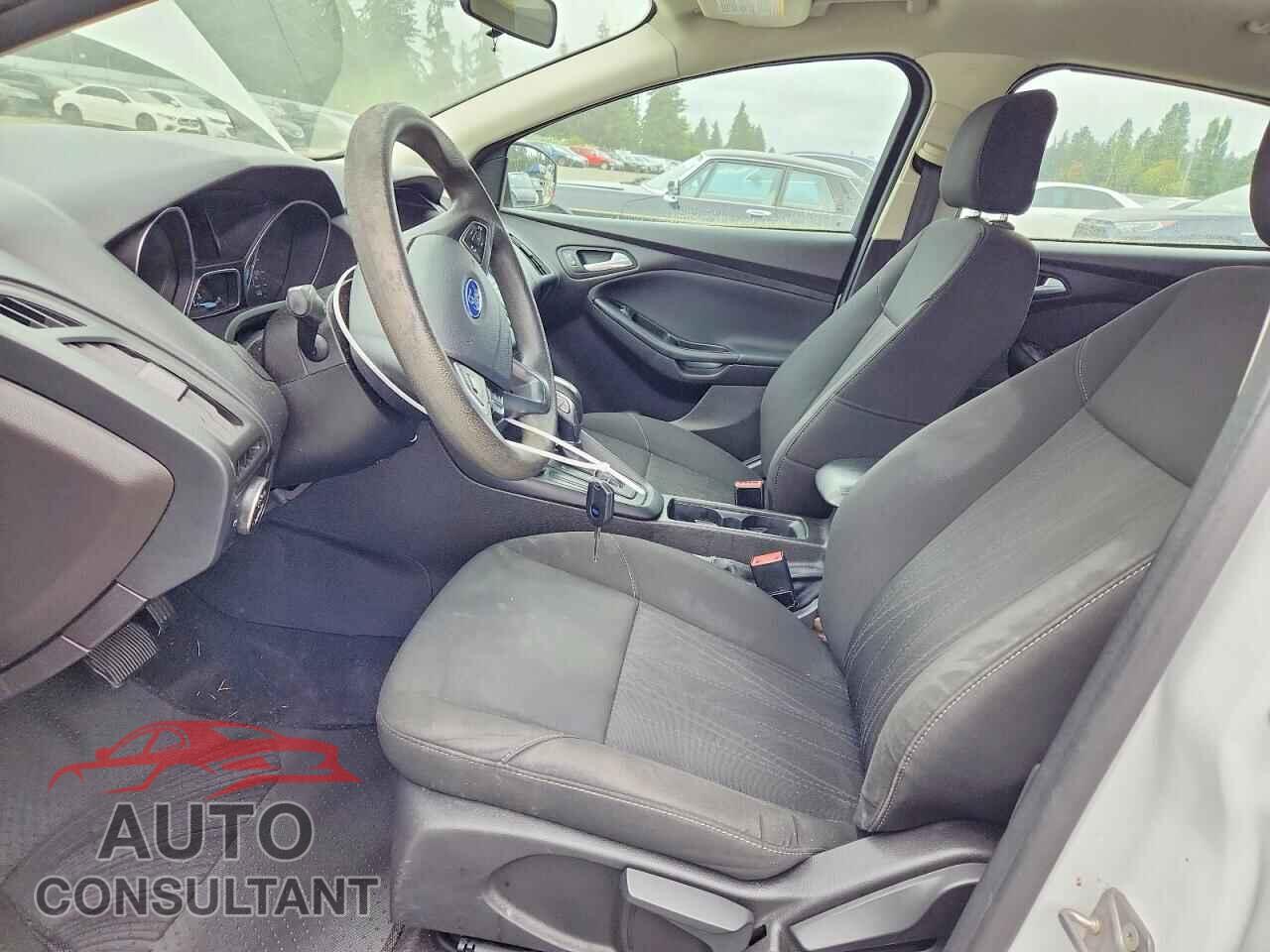 FORD FOCUS 2016 - 1FADP3K25GL247767