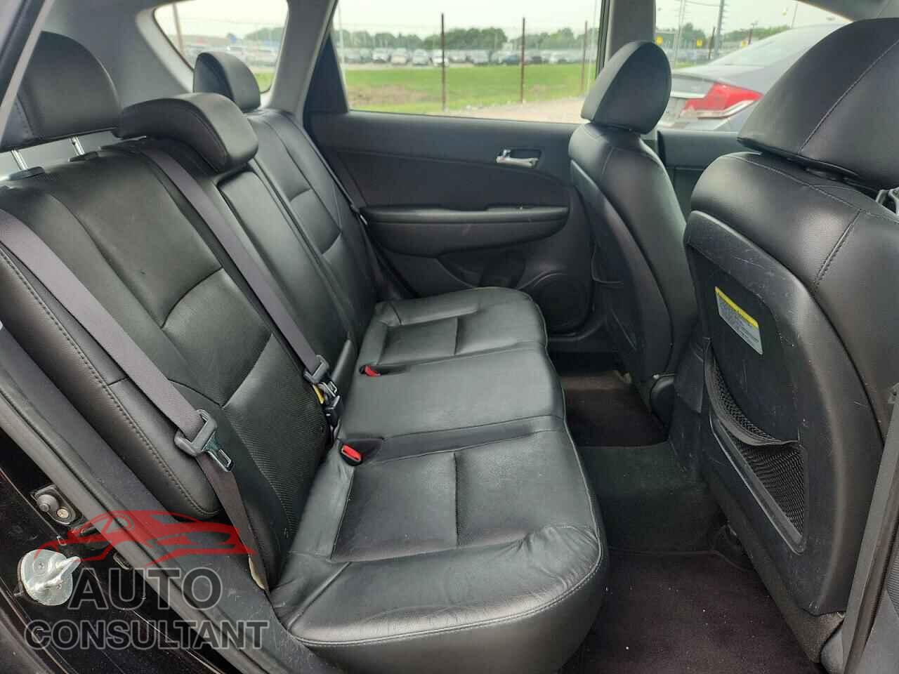 HYUNDAI ELANTRA 2012 - KMHDC8AE3CU127822