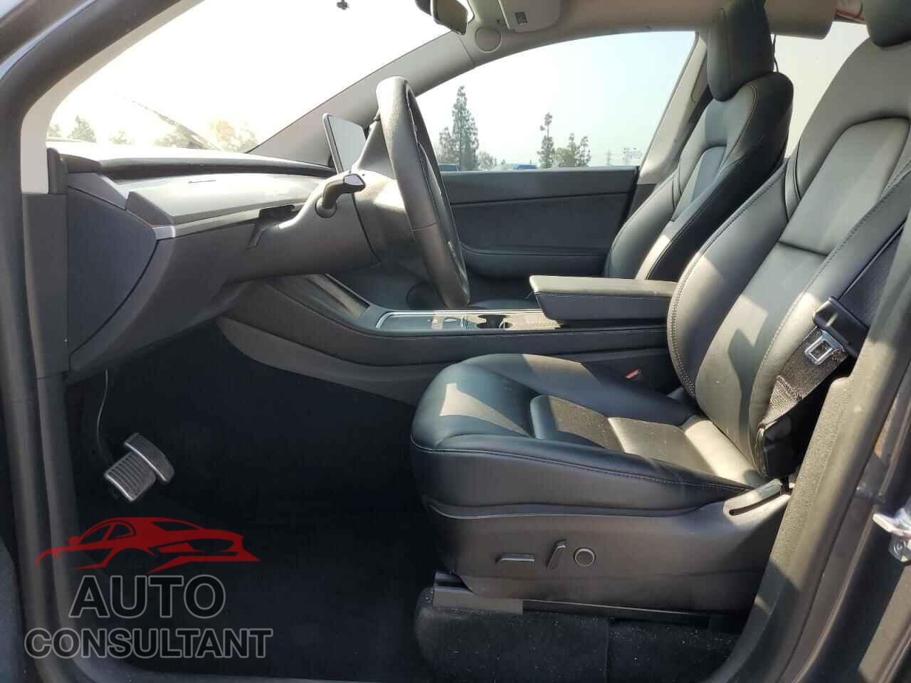 TESLA MODEL Y 2022 - 7SAYGAEE6NF363116