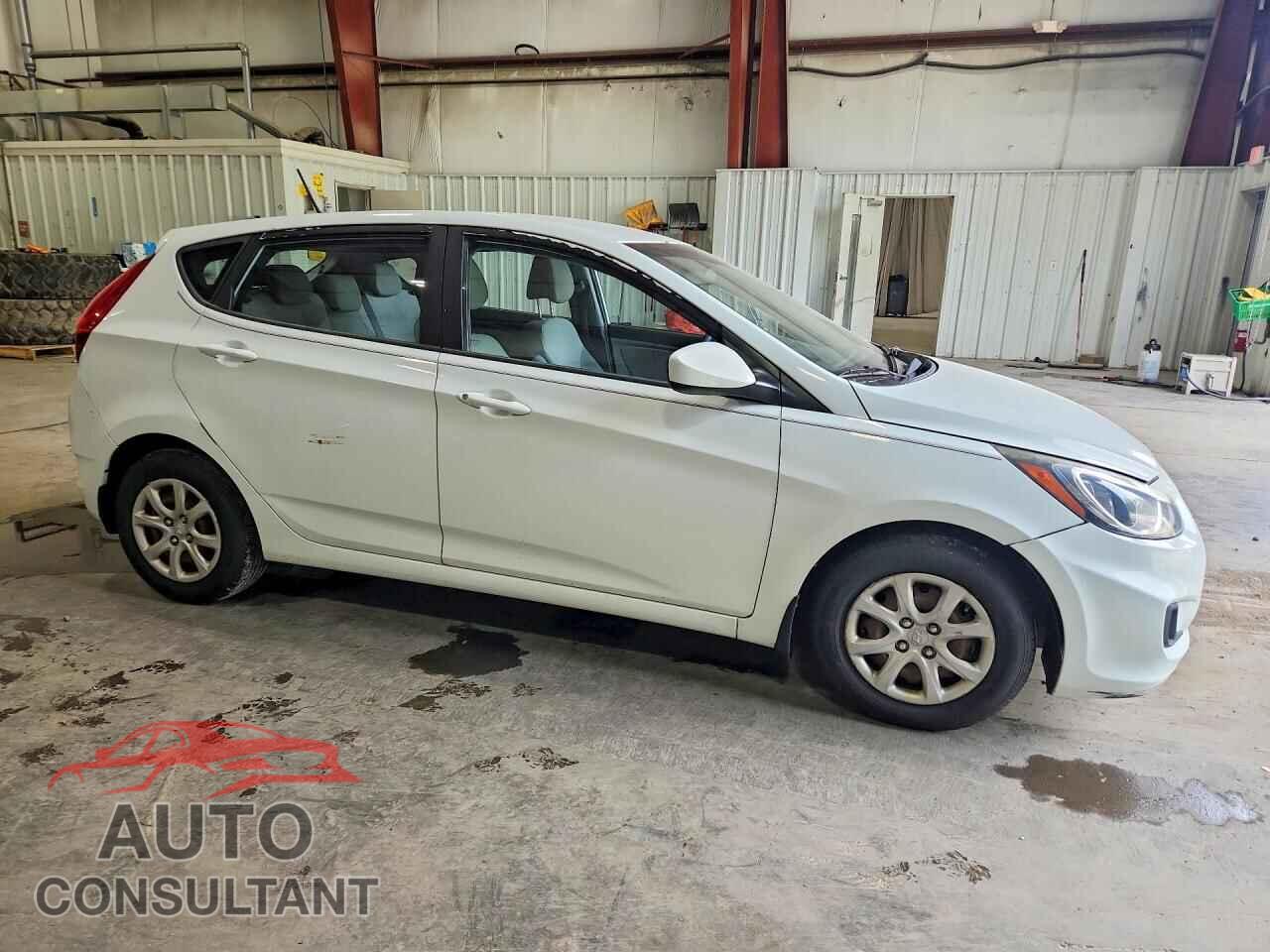 HYUNDAI ACCENT 2013 - KMHCT5AE6DU114638