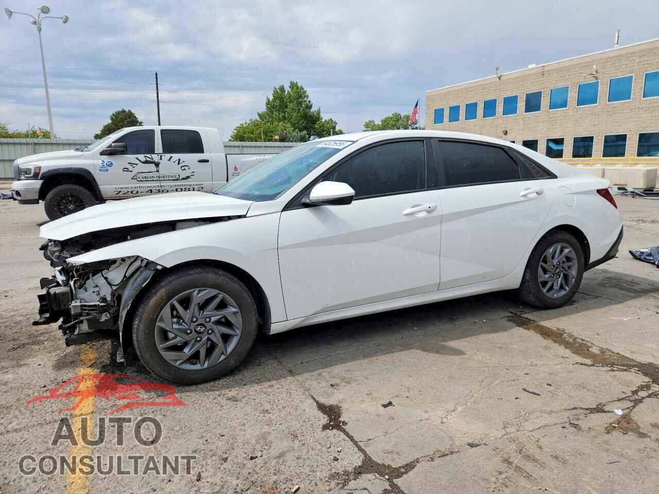 HYUNDAI ELANTRA 2024 - KMHLM4DG4RU840641