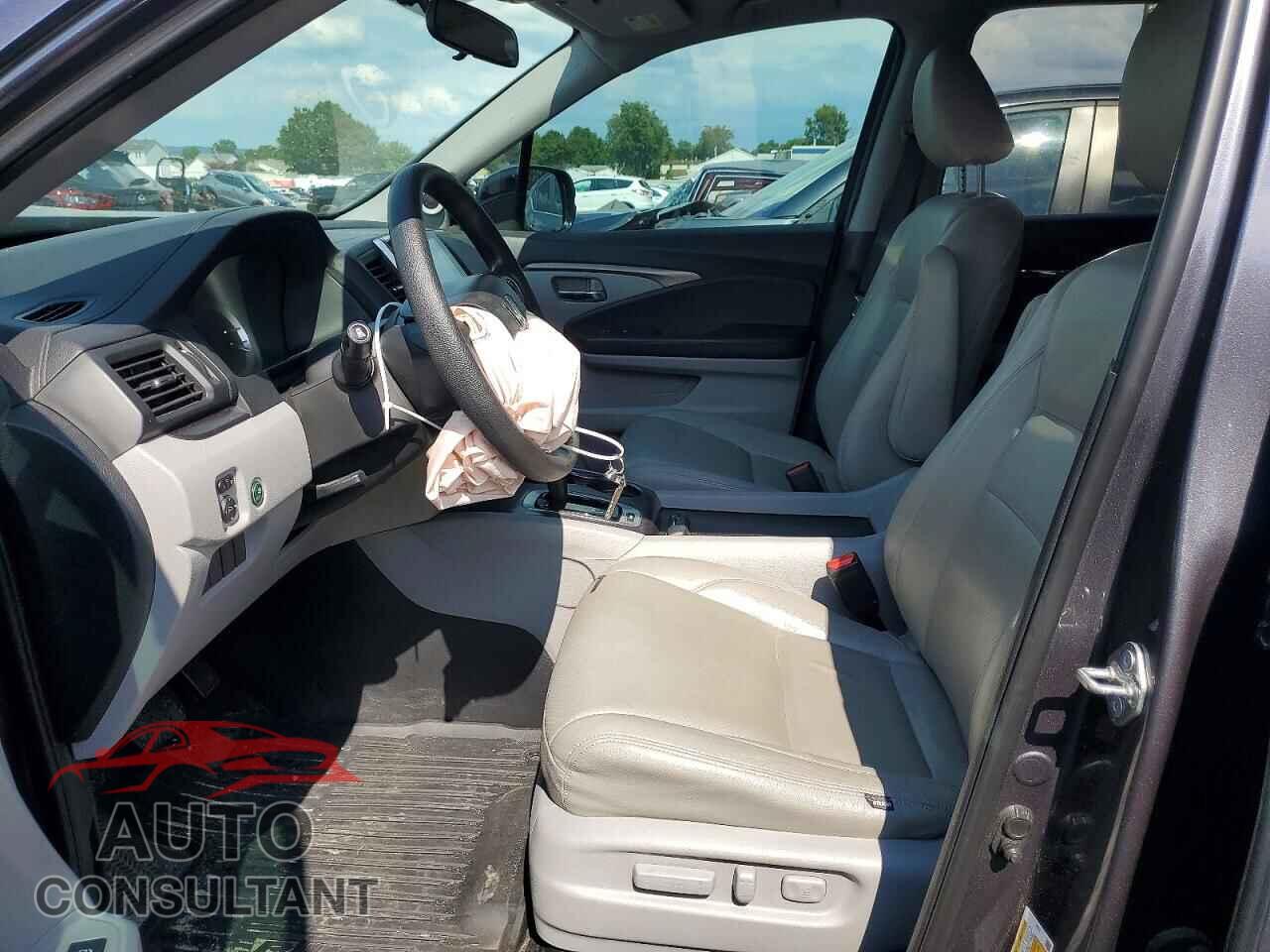HONDA PILOT 2018 - 5FNYF5H39JB023566