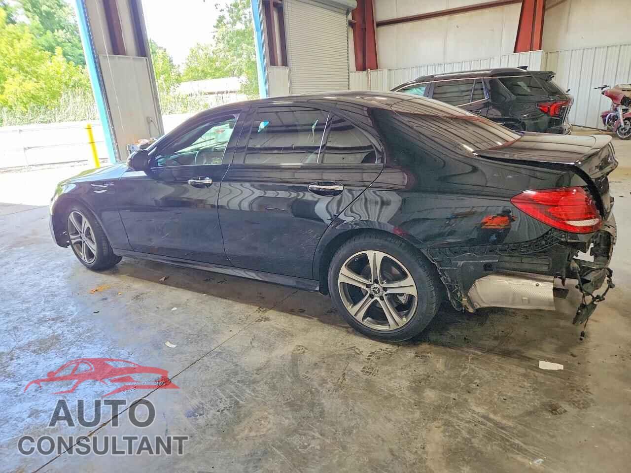 MERCEDES-BENZ E-CLASS 2017 - WDDZF4KB6HA135796