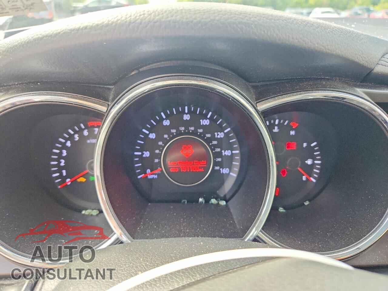 KIA OPTIMA 2011 - KNAGN4A76B5082807