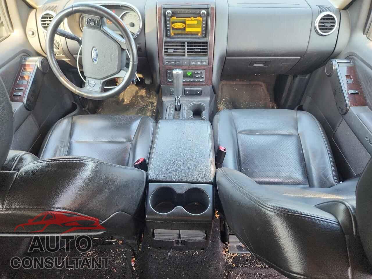 FORD EXPLORER 2010 - 1FMEU7FEXAUA34295