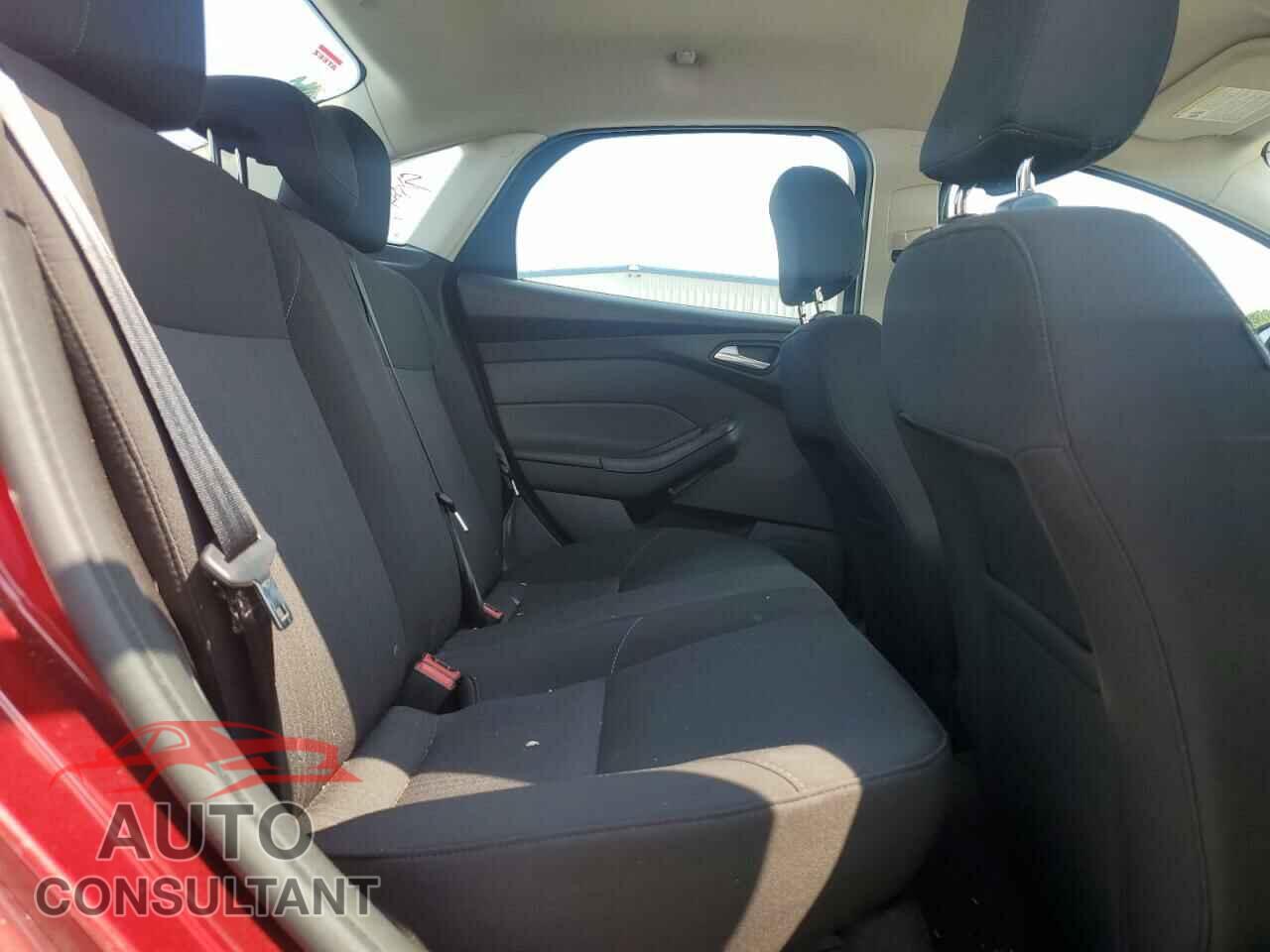 FORD FOCUS 2016 - 1FADP3F20GL367406