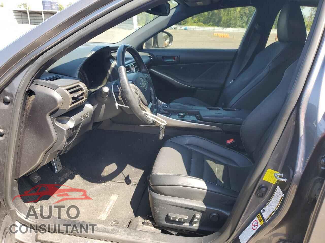 LEXUS IS 2015 - JTHCF1D2XF5027696
