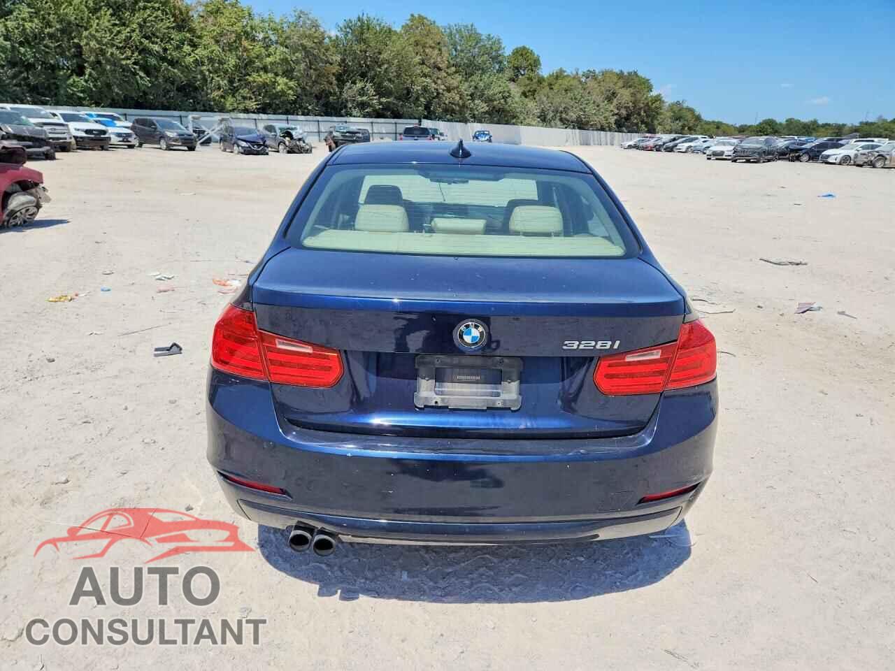 BMW 3 SERIES 2013 - WBA3C1C52DF436737