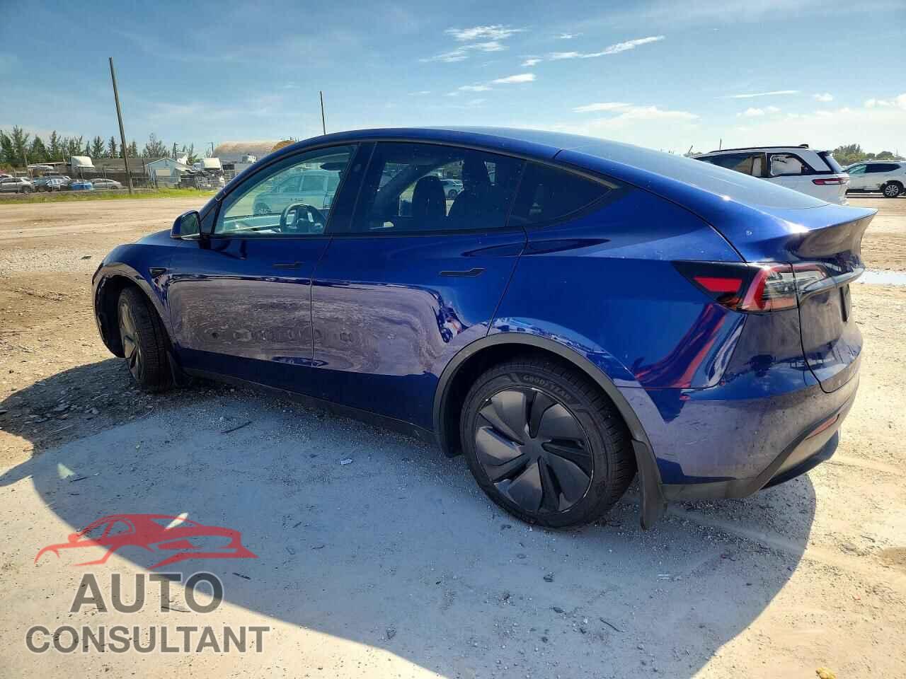 TESLA MODEL Y 2024 - 7SAYGAEE8RF100874
