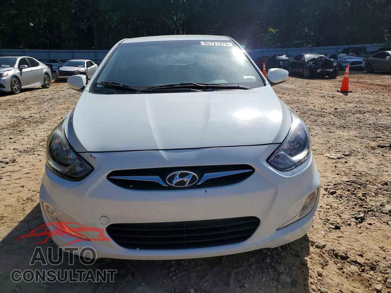 HYUNDAI ACCENT 2013 - KMHCU5AE7DU133812