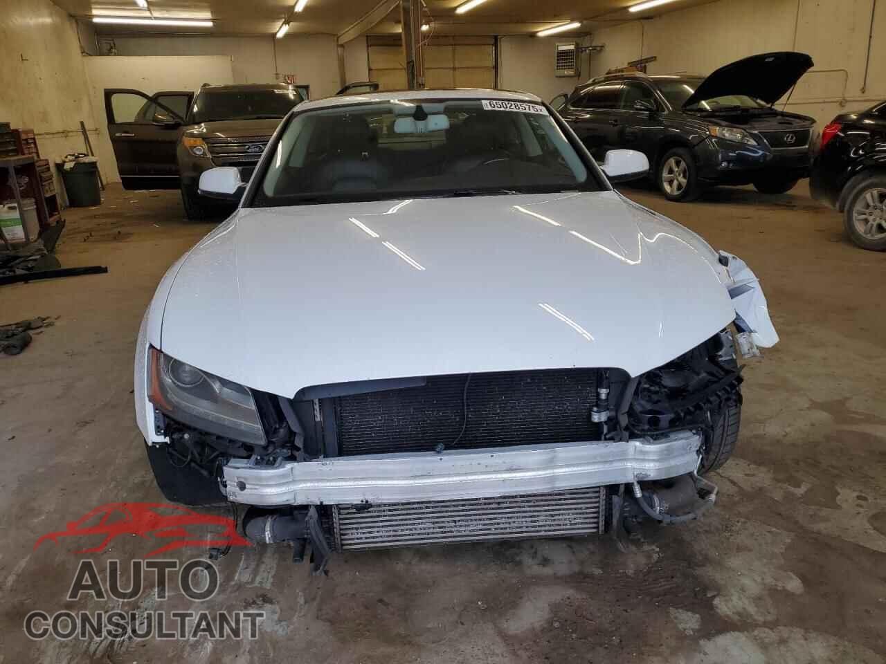 AUDI A5 2011 - WAULFAFR1BA078143
