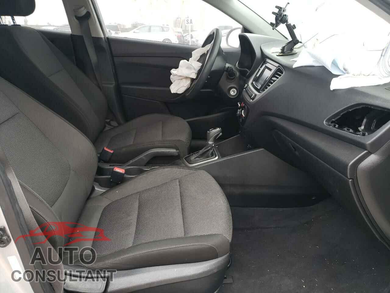 HYUNDAI ACCENT 2019 - 3KPC24A32KE057785