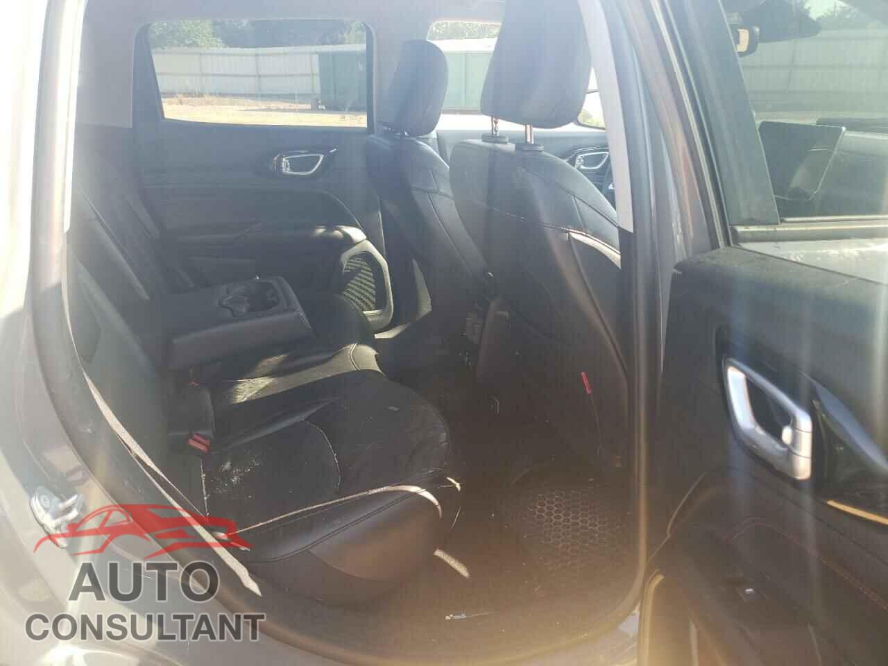 JEEP COMPASS 2022 - 3C4NJDDB8NT121844