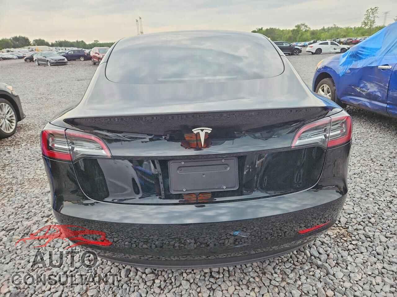 TESLA MODEL 3 2022 - 5YJ3E1EA0NF376244