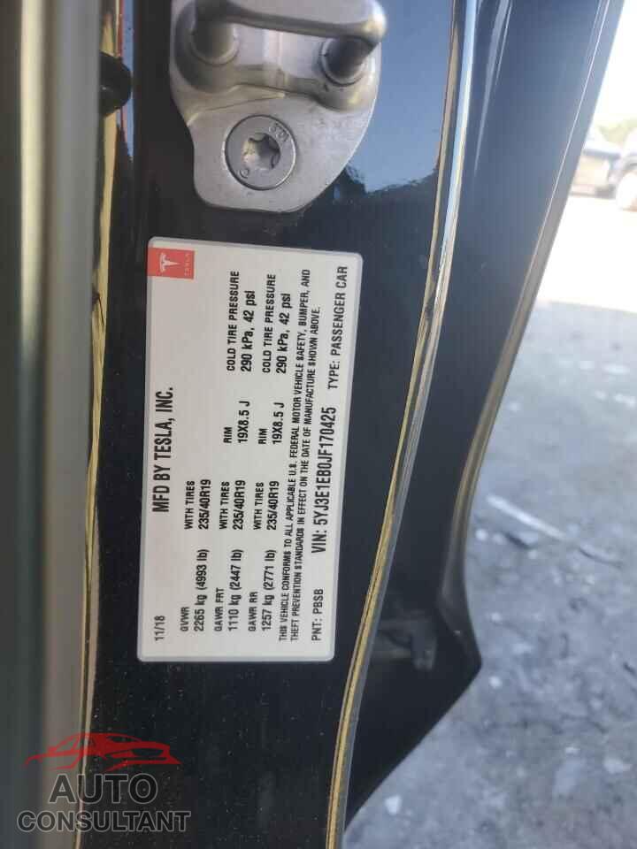 TESLA MODEL 3 2018 - 5YJ3E1EB0JF170425