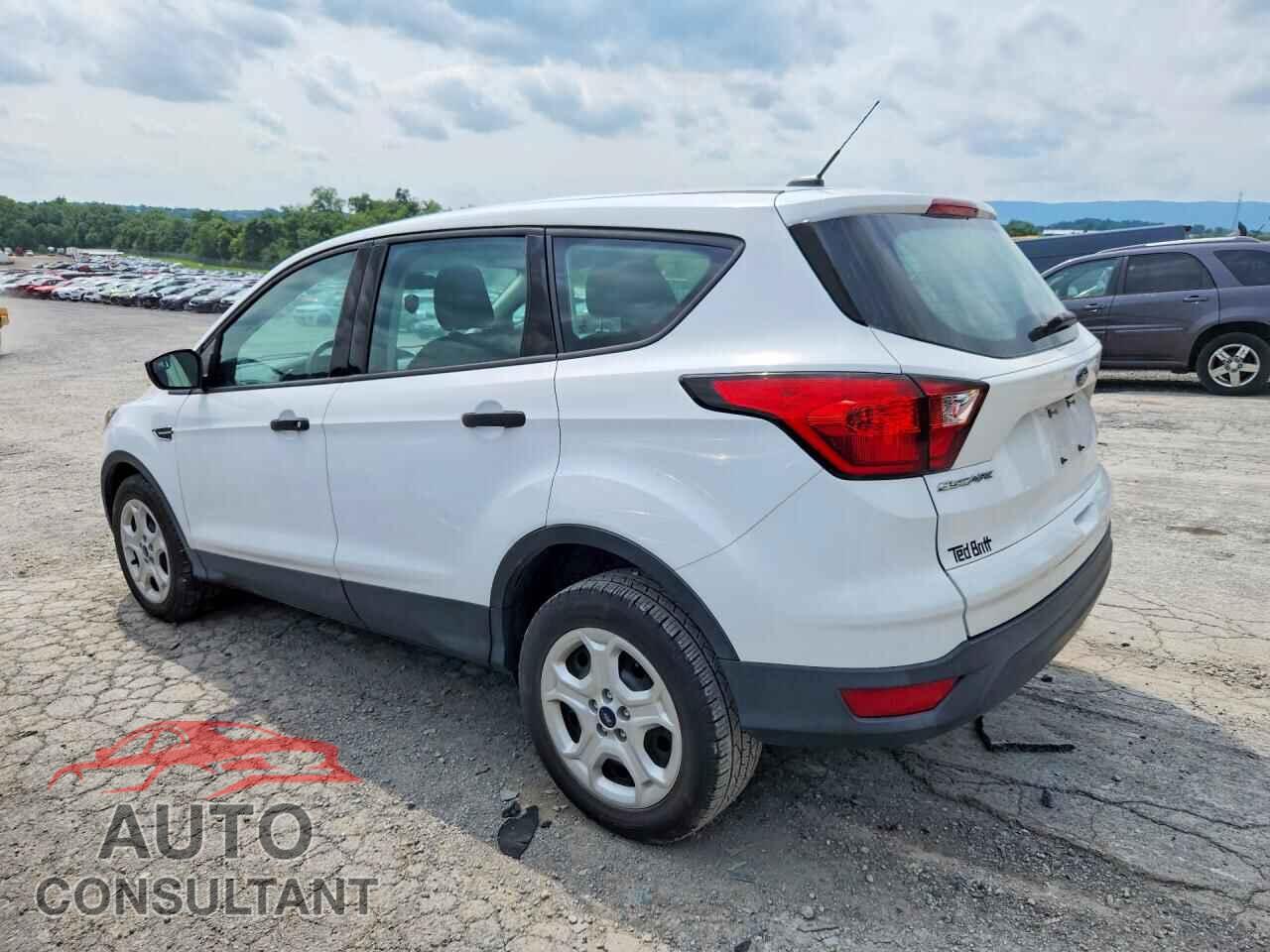 FORD ESCAPE 2019 - 1FMCU0F77KUB96161