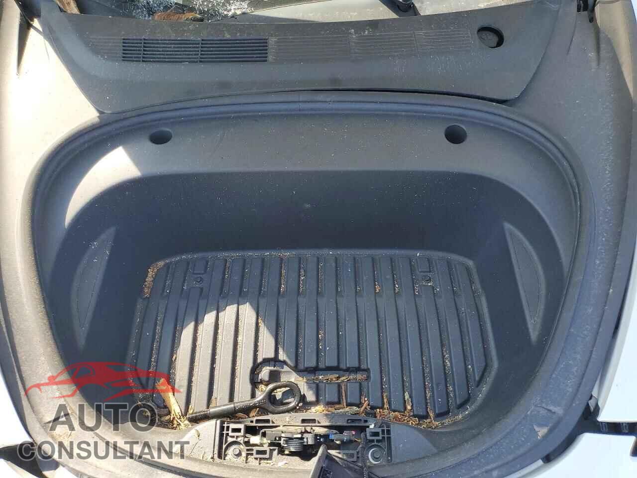 TESLA MODEL 3 2022 - 5YJ3E1EB5NF261955