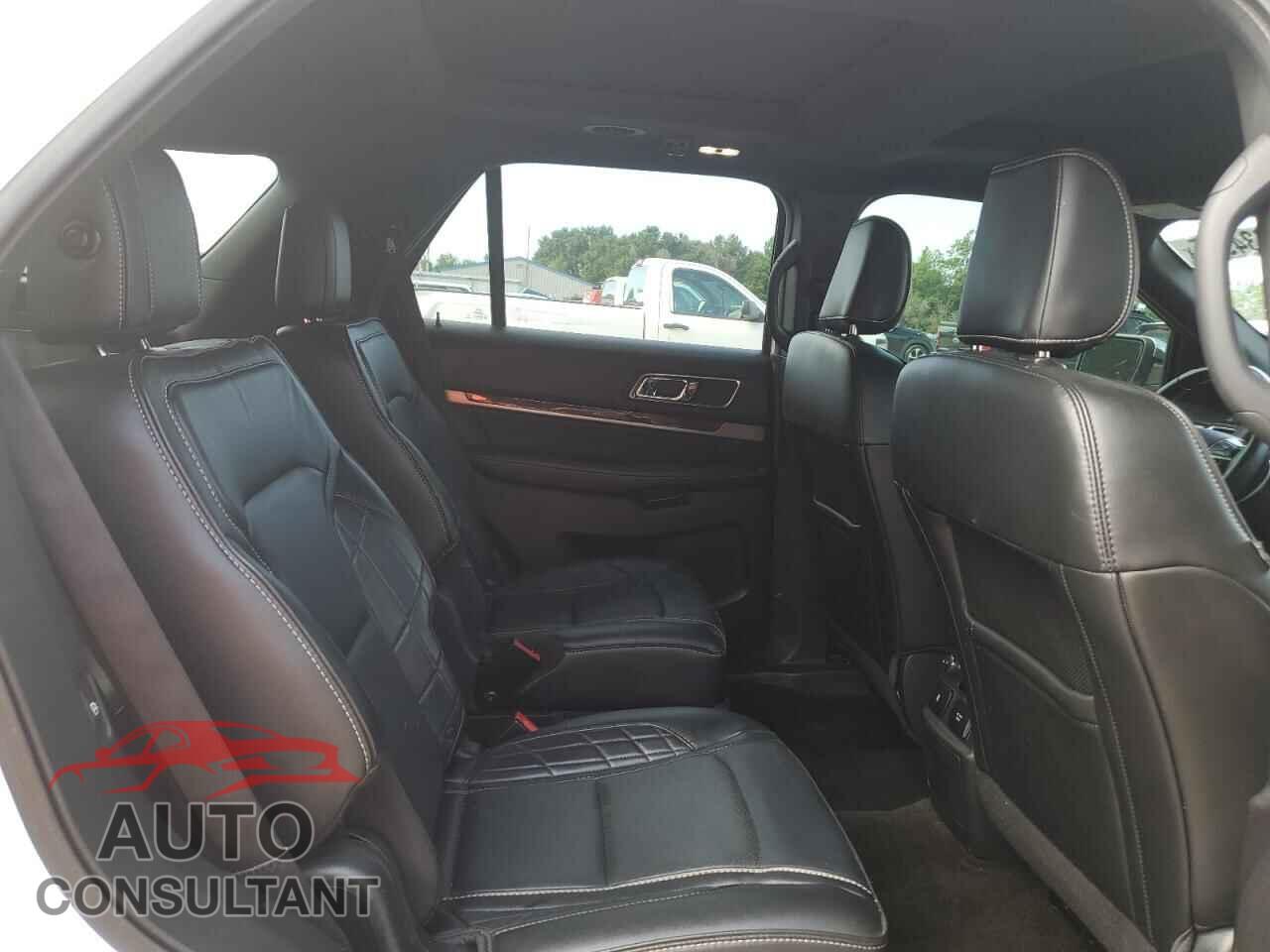 FORD EXPLORER 2018 - 1FM5K8HT9JGB97591