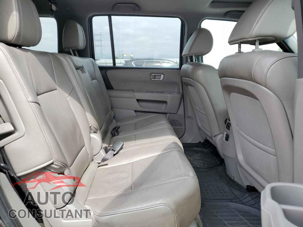 HONDA PILOT 2014 - 5FNYF4H54EB040244