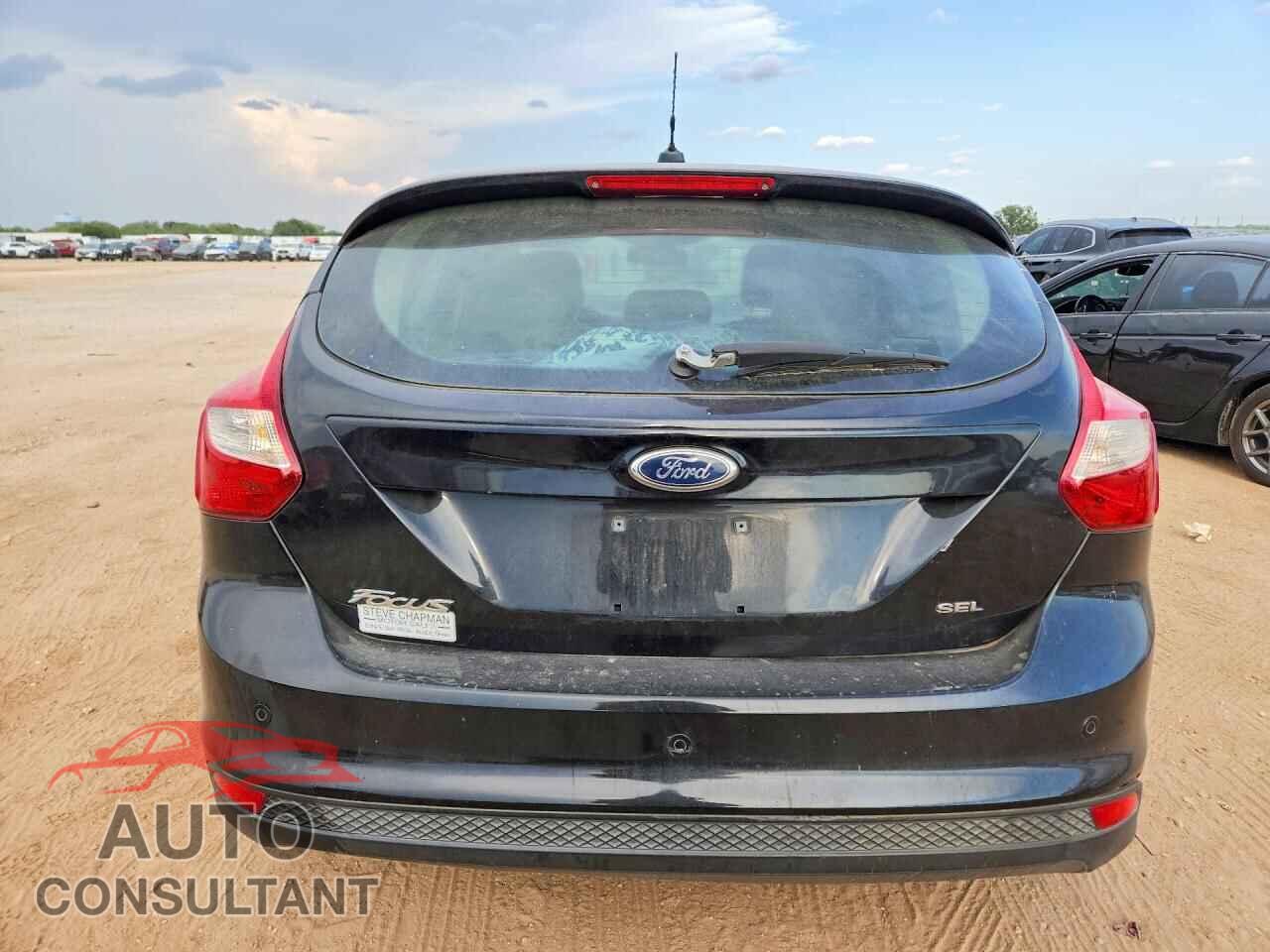 FORD FOCUS 2012 - 1FAHP3M22CL237383