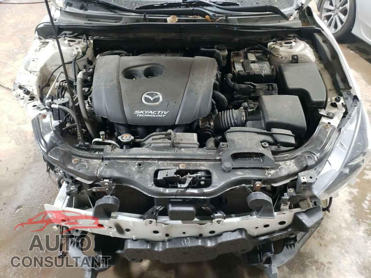 MAZDA 3 2017 - 3MZBN1L71HM117732