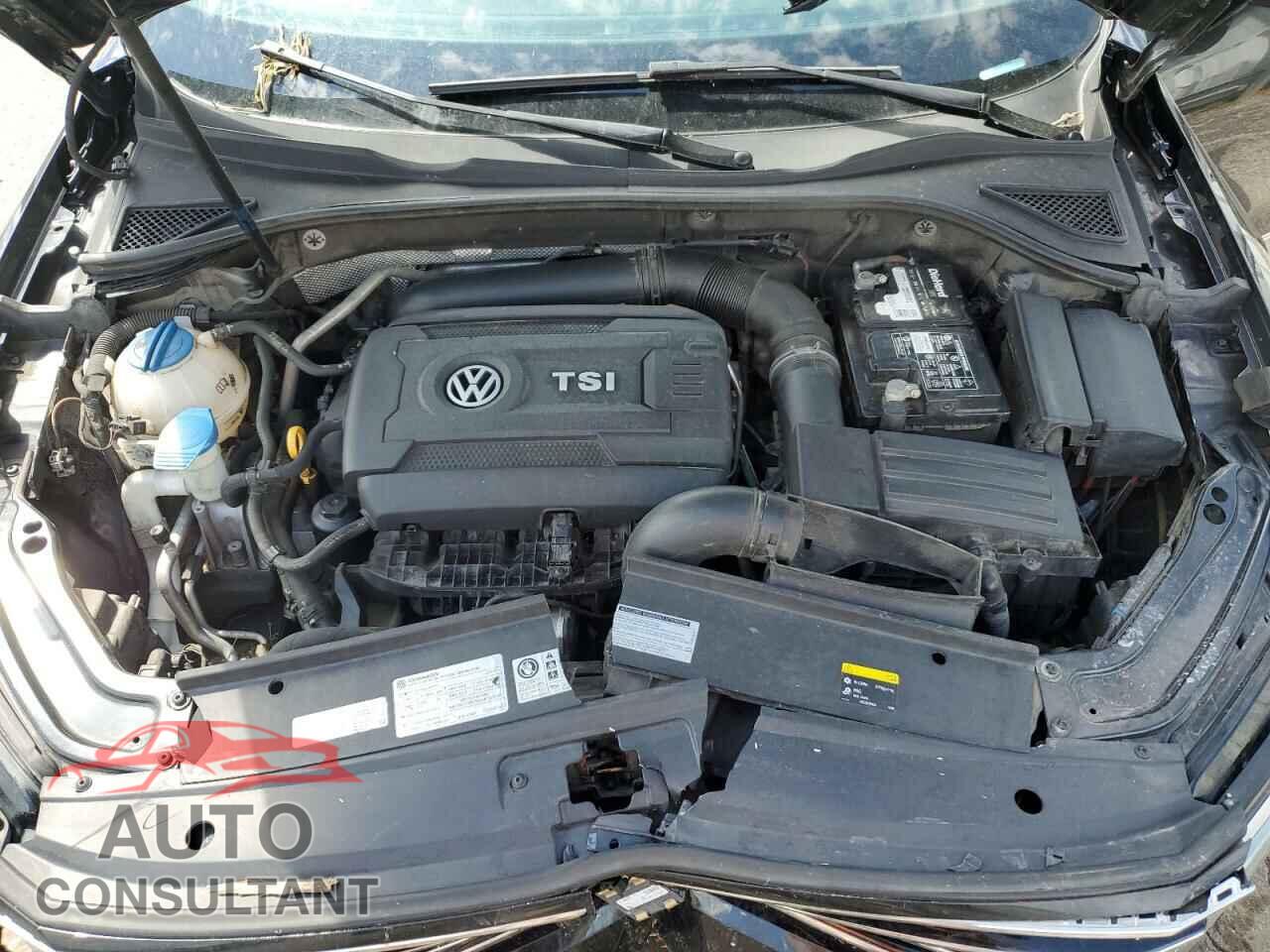 VOLKSWAGEN PASSAT 2017 - 1VWGT7A3XHC028533