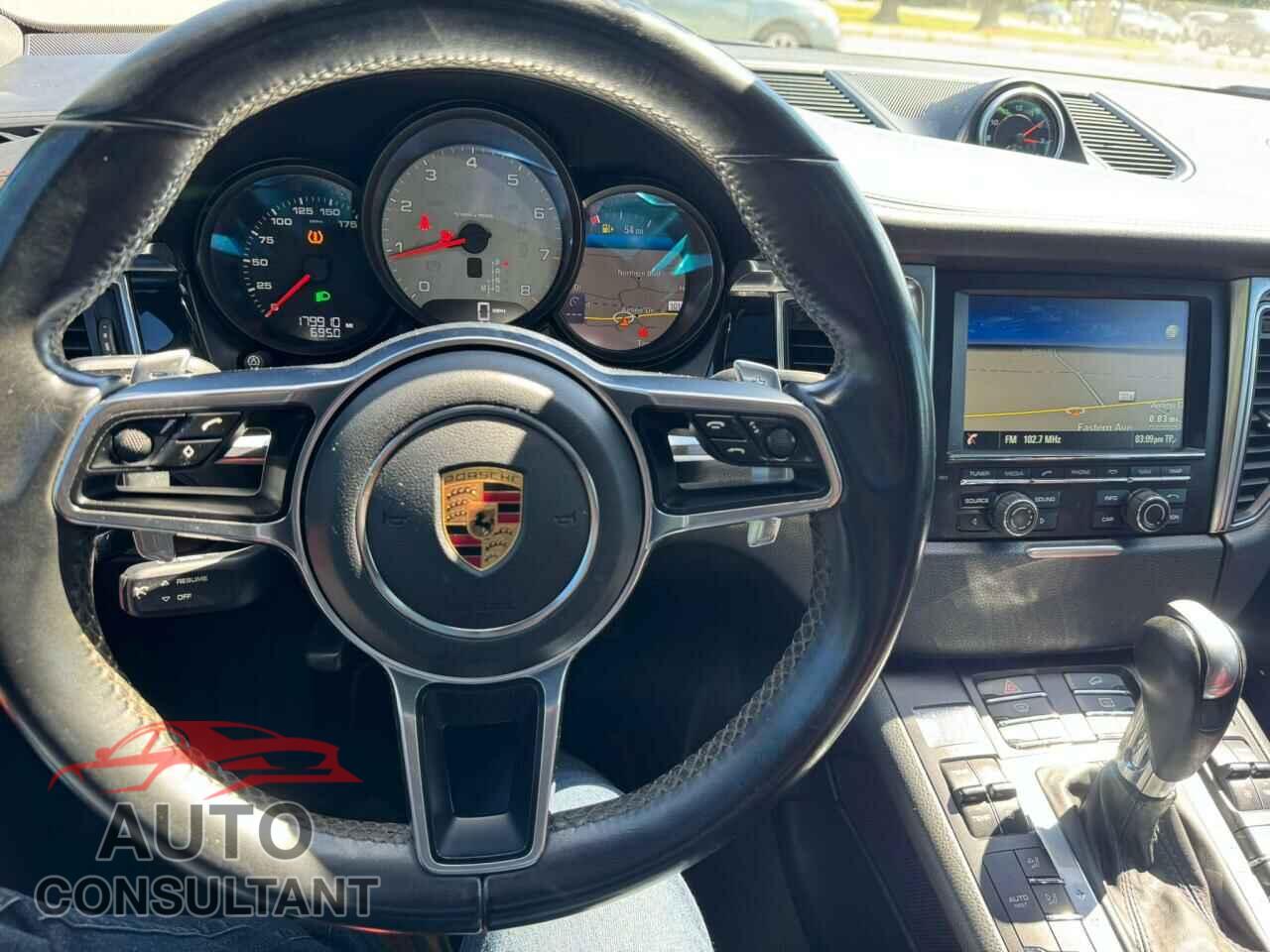 PORSCHE MACAN 2016 - WP1AB2A54GLB50415