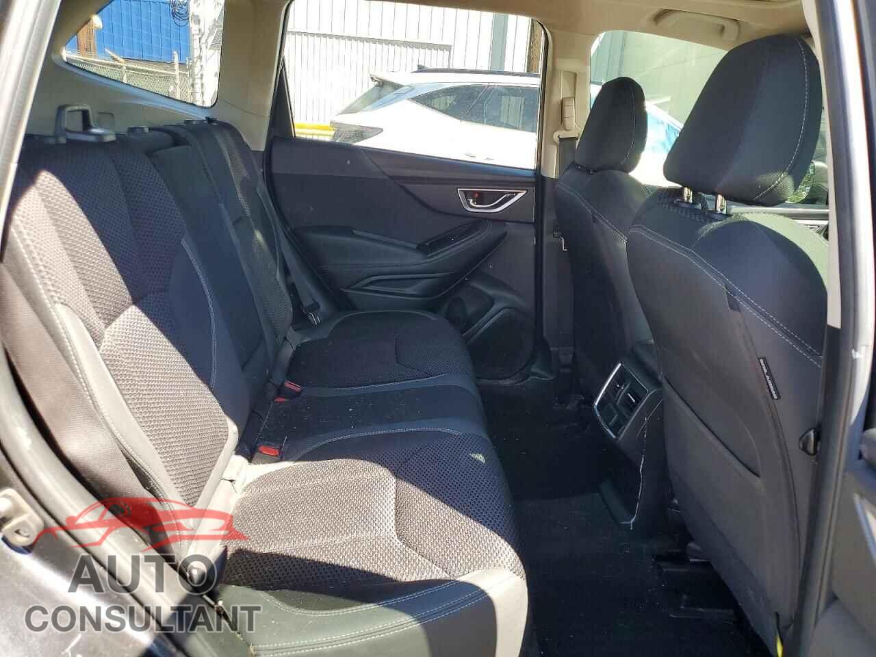 SUBARU FORESTER 2019 - JF2SKAEC5KH517618