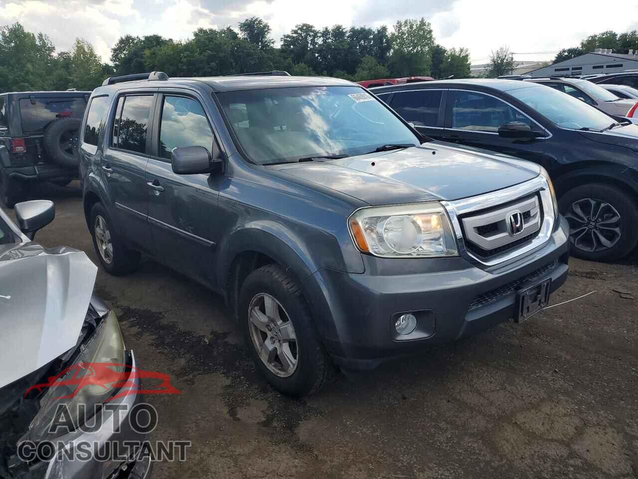 HONDA PILOT 2011 - 5FNYF3H44BB051547