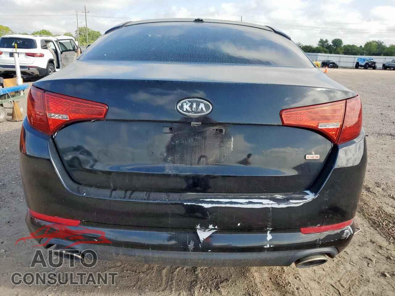 KIA OPTIMA 2011 - KNAGM4A79B5078771