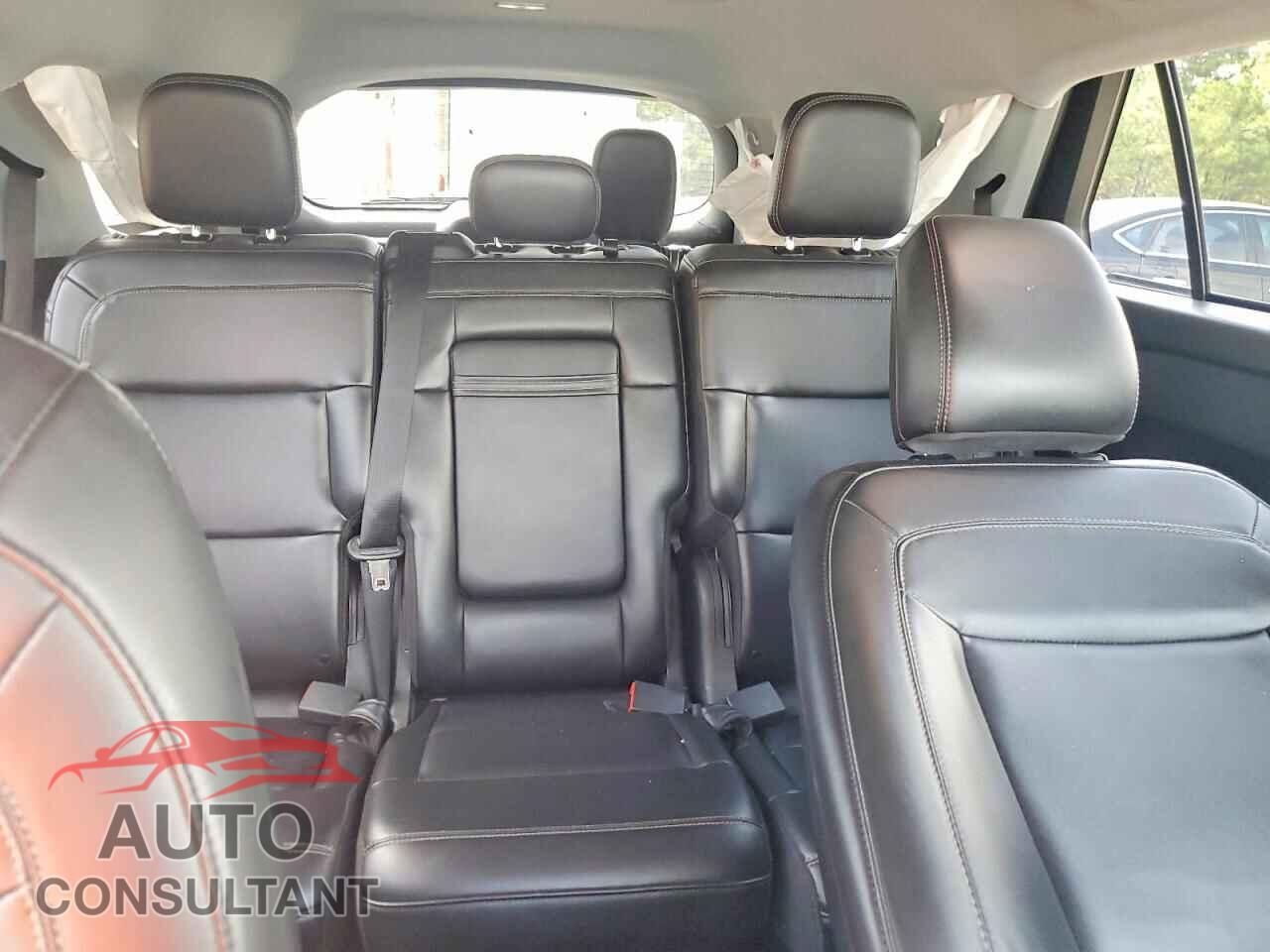 FORD EXPLORER 2023 - 1FMSK8DH9PGB72025