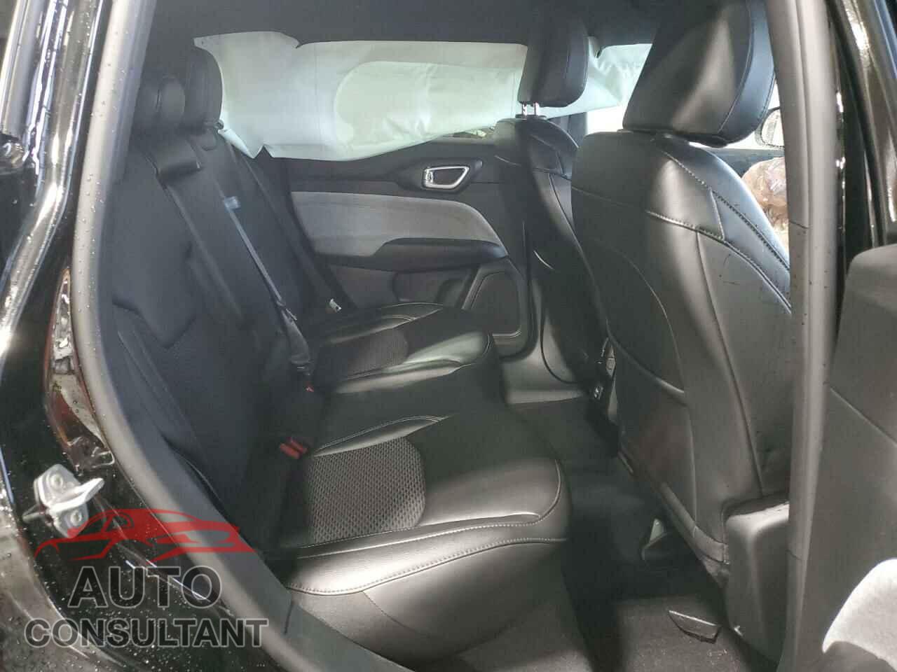 JEEP COMPASS 2023 - 3C4NJDBN5PT528844