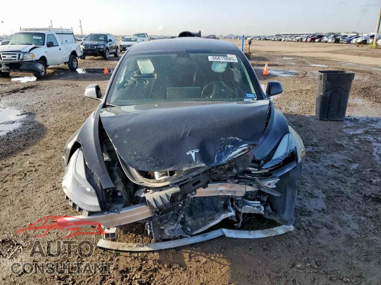 TESLA MODEL 3 2022 - 5YJ3E1EB8NF187897