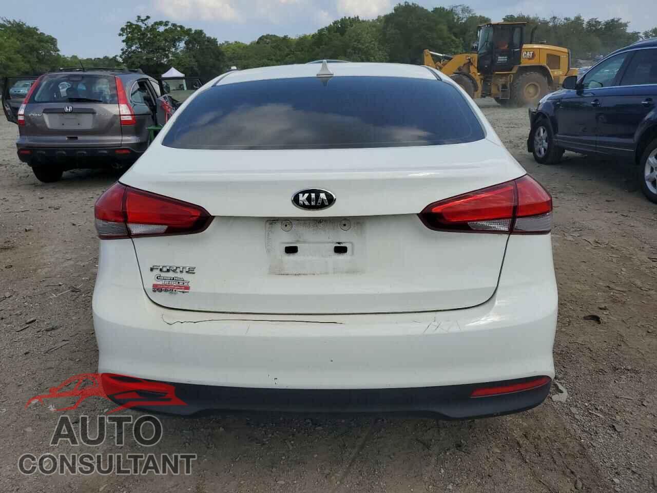 KIA FORTE 2017 - 3KPFK4A74HE060275