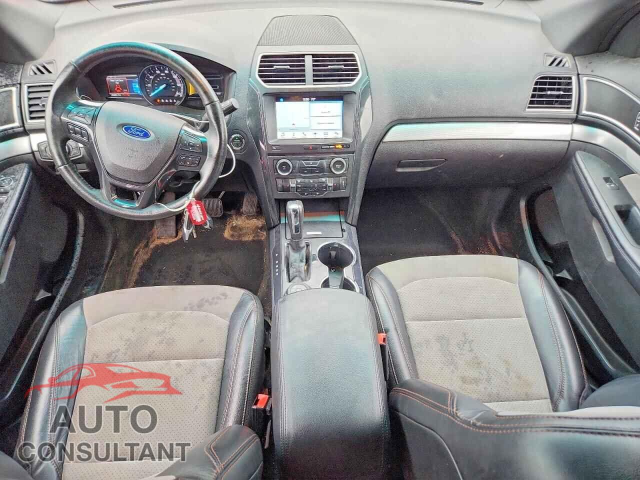 FORD EXPLORER 2017 - 1FM5K8D83HGA74090