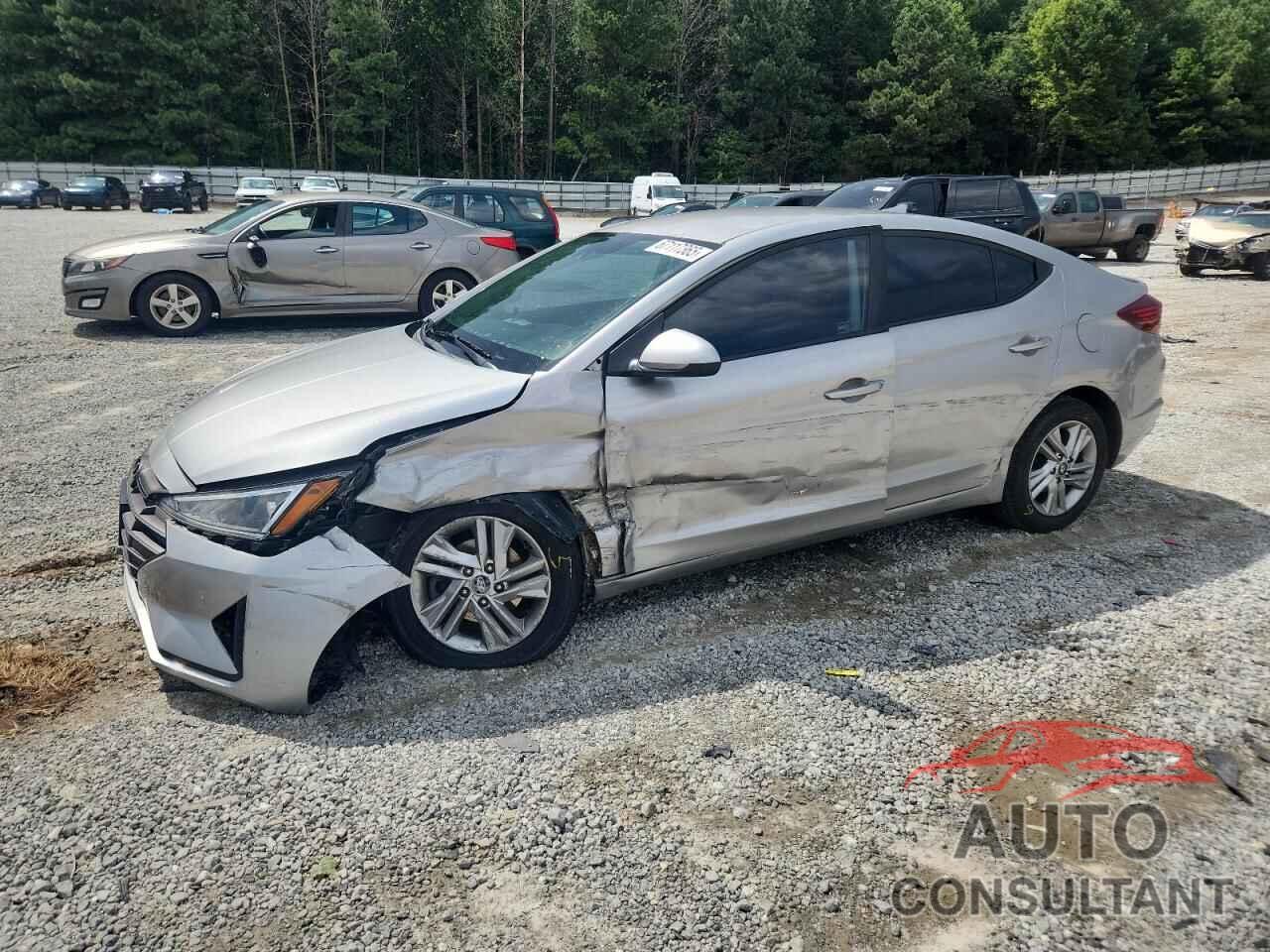 HYUNDAI ELANTRA 2020 - 5NPD84LF3LH569157