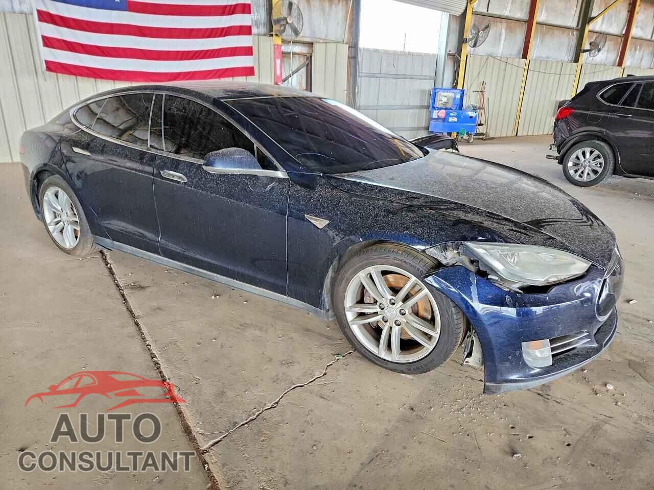 TESLA MODEL S 2012 - 5YJSA1DN2CFP01324