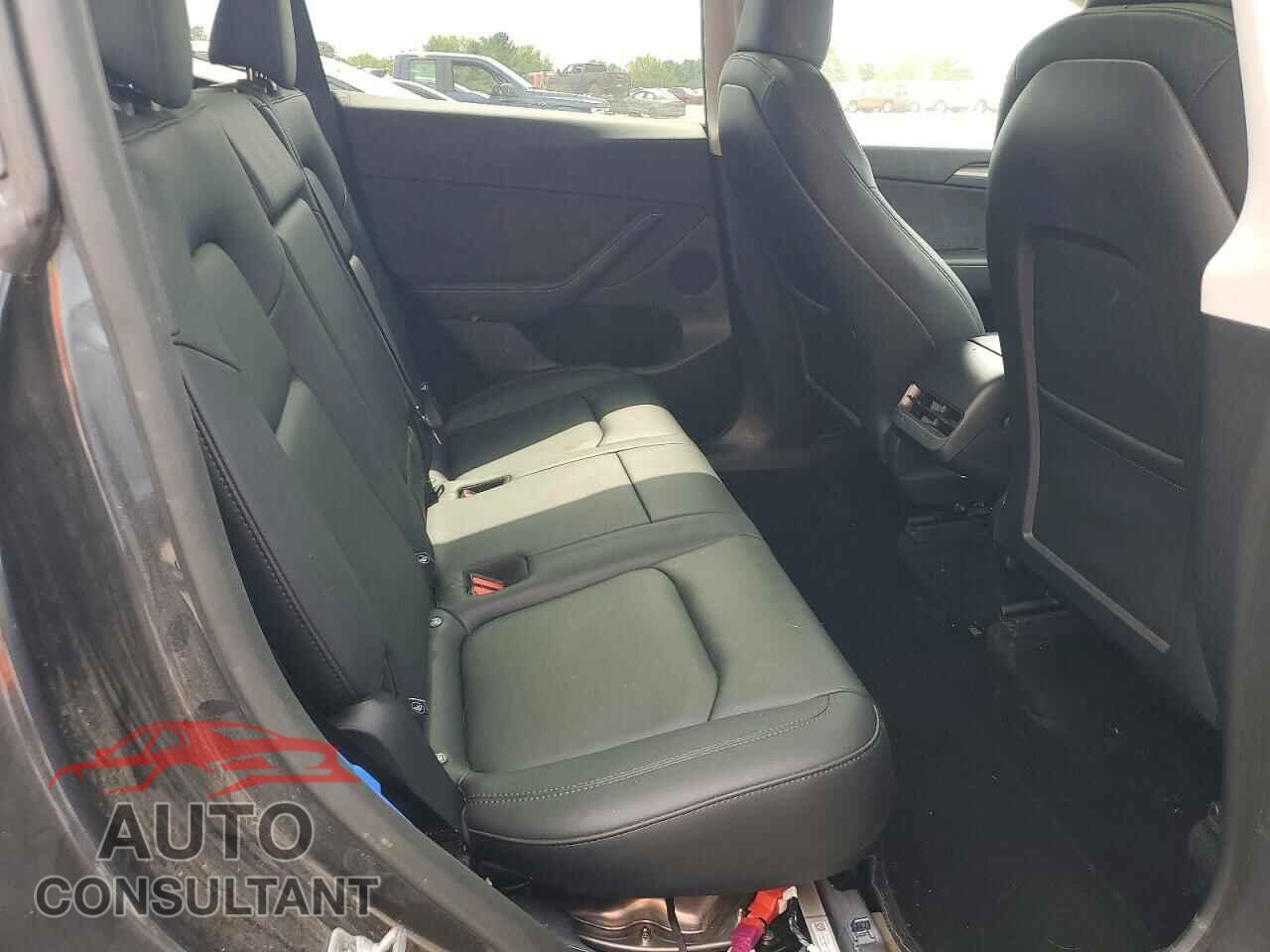 TESLA MODEL Y 2024 - 7SAYGDEEXRF201268