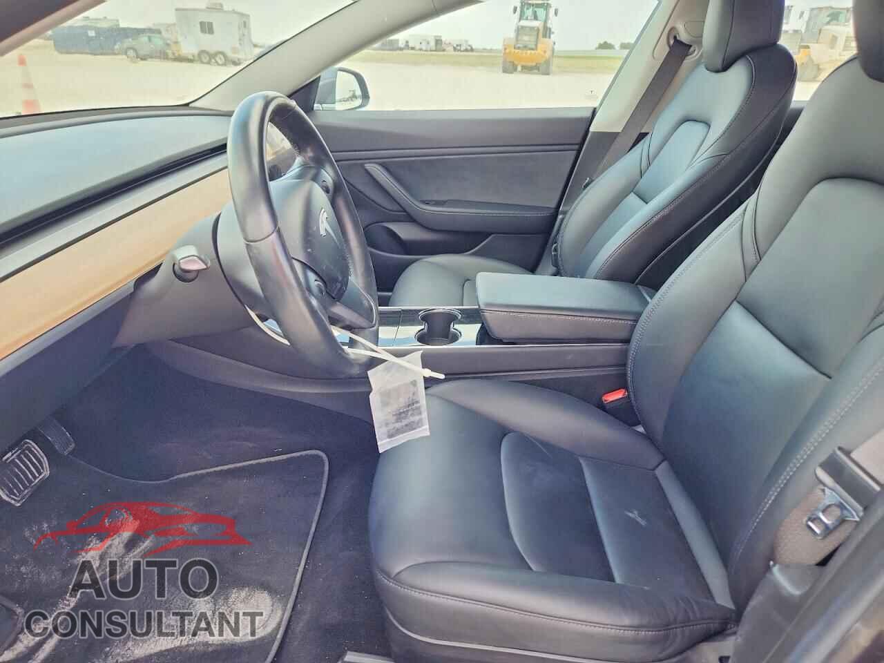 TESLA MODEL 3 2018 - 5YJ3E1EA7JF053481