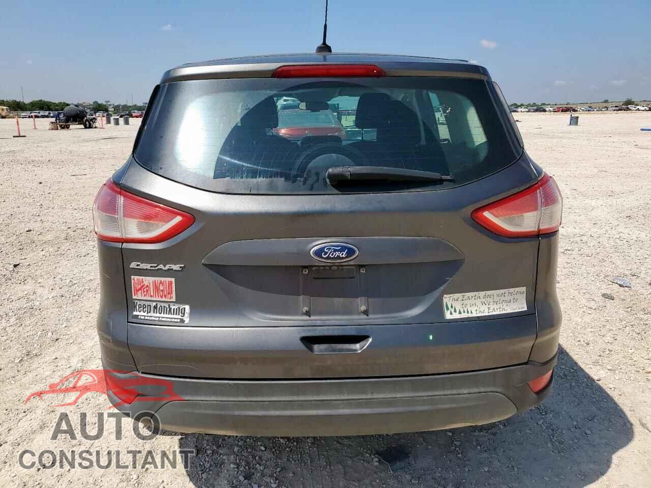 FORD ESCAPE 2016 - 1FMCU0F70GUC10666