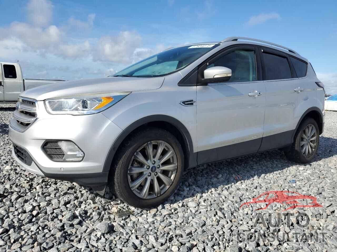 FORD ESCAPE 2017 - 1FMCU0J93HUE00536
