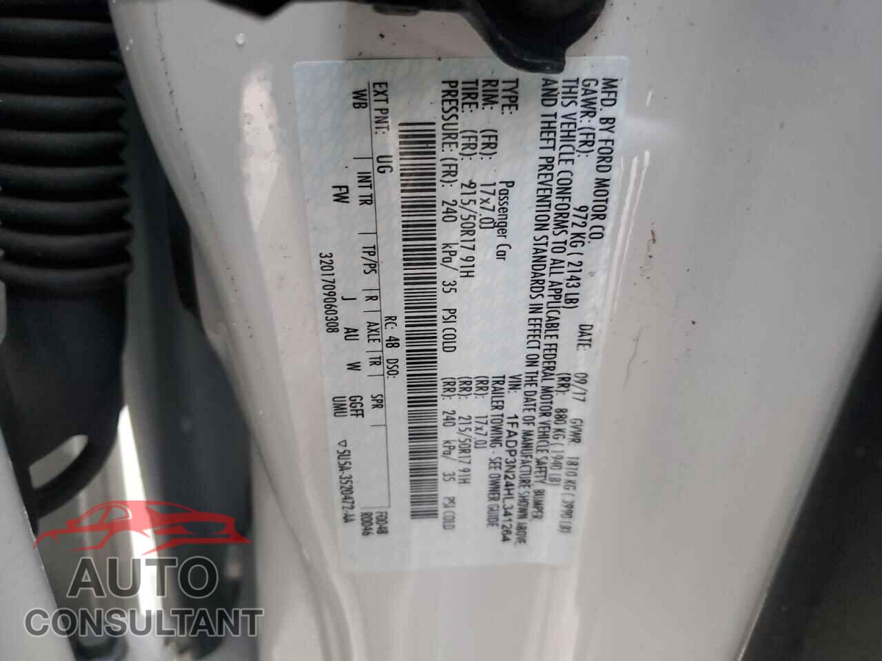 FORD FOCUS 2017 - 1FADP3N24HL341264